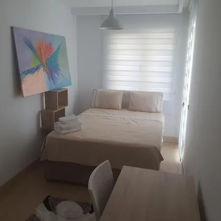 Luxury House דירה
